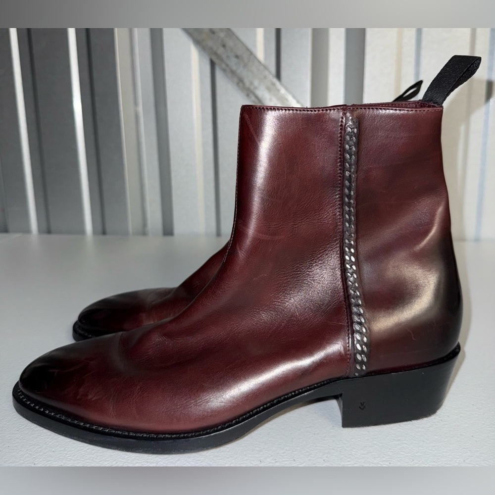 John Varvatos Collection Ludlow Chain Leather Zip Boots Size 9.5